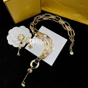 Key Pattern Golden Necklaces Sets Luxury Chain Necklace Earring Sets Designer Letter Earrings Drop Dangles With Box