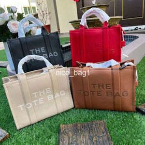 Luxury leather Designer The tote bag Women men high quality Handbag High Capacity Shopping embossing letter Square shoulder