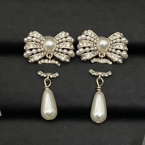 wholesale High Texture Designer Earrings 925 Silver Copper Stud Classics Brand Letter Studs Famous Women Pearl Diamond Earring Wedding Party Jewelry Gifts