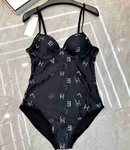Kadın Mayo Tasarımcısı Yaz Moda Üst düzey Marka A Ch Yüksek Kaliteli Mayo Parçası Siyah Kayış Zayıflama Güneş Plajı Seksi Lüks 240226