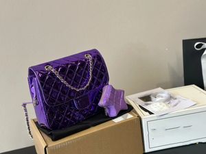 2024 Ny lyxmodedesign Women's Classic Star ryggsäck med diamantmönster Flip Bag Retro mångsidig handväska