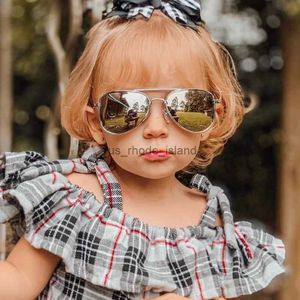 Strame da sole cornici Hkna adorabili occhiali da sole ovali per ragazze/ragazzi 2022 Mirror colorato Children Glasses Metal Frame per bambini Viaggia Gafas de Sol Mujer