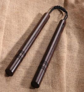 Acessórios de madeira maciça blackwood nunchucks madeira real desempenho combate corda nunchaku twosection stick7287379