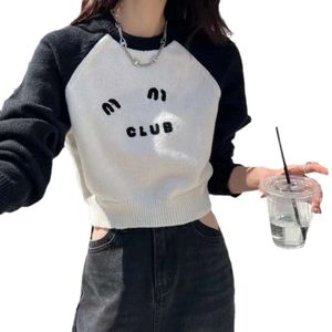 Miumius Designer Knitwear Luxury Fashion For Women Knits Tees Embroidery Color Block Pullover Sweater Academy Style Pre Autumn Loose Fit