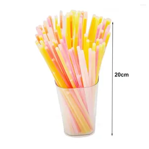 Decoração de festa Glow Stick Pack Anos Varas Vibrantes Bulk Set 100pcs Descartável Colar Pulseira Glowsticks para um