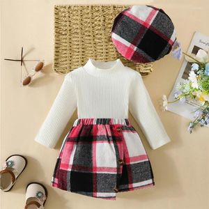Kläder sätter flickor set Autumn Fashion Baby Long Sleeve Turtleneck T-shirt med rutig kjol och hatt småbarn 0-3y