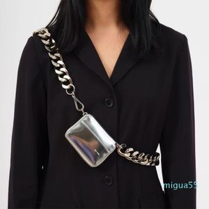 女性カラ厚い金属厚チェーンバッグブラックバイク財布肩のハンドバッグミニ小さなチェストバッグコインパース2990