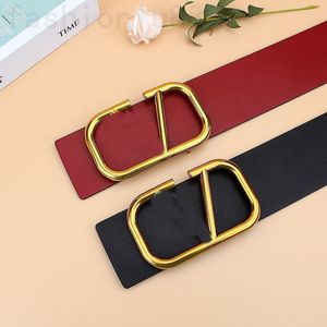 PLATED GOLD V BUCKLE DESIGNER BELE Womens Belt Hollow Letters Smooth Buckle Western Style Cinture Justerbar Monterad Wide Double Side Läder Belt Female YD021 C4