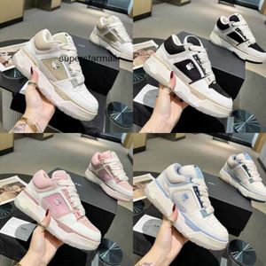 amirlishs amari i Amirris amii amii AMI High top I Shoe Irlies Iiri Bones Trainer Treaker Sneaker szkielet biegający Casual Buty Projektant Skel High Low Qualit Tr2H