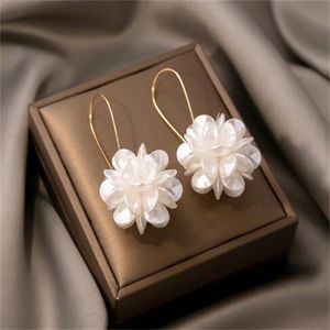 Summer Long Flower Earrings Hand-made Pearl Beaded Korean Fashion Shiny Earrings Sweet Jewelry