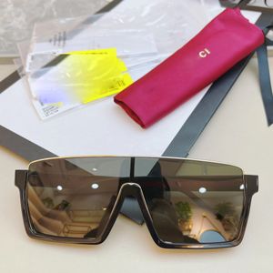 Big Frame Solglasögon Fashion Designer Kvinnor Solglasögon Square Shades Sun Glass för män