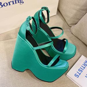 16 cm Sandale Sommer Designer Sandalen Kleid Satin Doppelplattform High Heels Damen Luxus Abendschuhe Knöchel Hardware Schnalle Fabrikschuhe