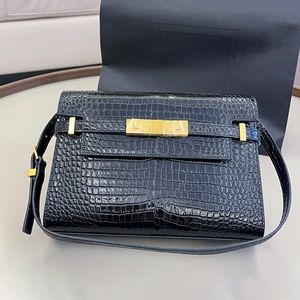 Luxury Tote Handväska Designer axelväska Kvinnor Mens Black Purse Messenger Pochette Satchel Manhattan Bags Lady Gift äkta läder resekoppling crossbody väska