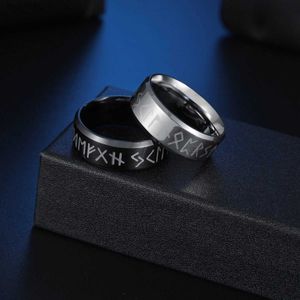 ソリティアリングメンリングステンレススチールファッションスタイルの男性ダブルレタールーン語Odin Norse Viking Amulet Retro Rings Jewelry 240226