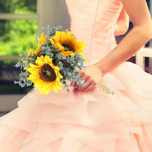 Dekorative Blumen, simulierte Sonnenblume, Brautzubehör, Hochzeitsstrauß, Requisite, Vintage-Seil, künstlich