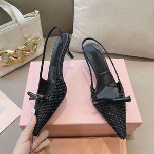 الديكور حجر الراين الصنادل Slingback Bowtie Plating Heel Pumps Heels Leather Sole Wody Women Luxury Designer Shoes Shoes Party Wedding Evening Shoes مع صندوق