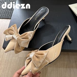 Moda Donna Tacchi Décolleté Calzature Ciabatte Scarpe primaverili per donna Scarpe basse con tacco a farfalla e punta a punta Scarpe con tacco alto da donna 240219