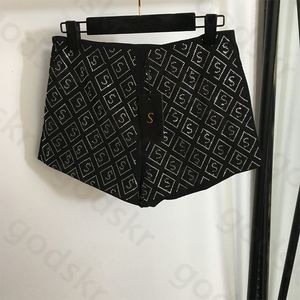 Luxuriöse Drill-Shorts in Schwarz, Damenmode, Sommer-Reißverschlusshose, sexy Mini-Shorts, glitzernde Alltags-Shorts