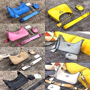 Shoulder Bags Hobo P axillary bag Hand collar bag You can hang a small bag on your back in a variety of ways to match all kinds of277e