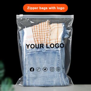 封筒50pcsカスタムクリアジップシールziplockプラスチックストレージバッグ旅行用衣服用パッケージトランス防水荷物