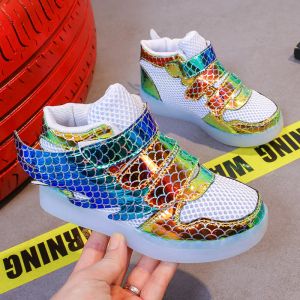 Utomhusbarn Sneakers LED Light Shoes USB Laddar Baby Boys Girls Luminous Shoes Glowing Kids Shoeswith Lights Wings Eur Size 2437