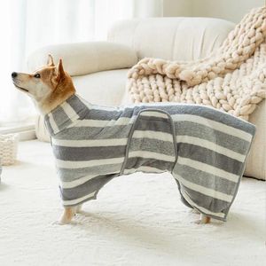 Ubrania dla psów Boshobe Super szybki suchy ręcznik Regulowany szlafrok w kąpiel