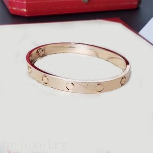 Women men designer bracelets love plated gold bangles holiday pulsera friendship engraved letters inlay rhinestone silver color luxury bracelet cjeweler ZB061 e4