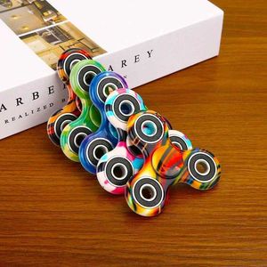 Fingerspielzeug Bunter Handspinner EDC Fidget Rainbow Spiner Anti-Angst-Spielzeug für Spinner Fokus lindert Stress ADHS yq240228