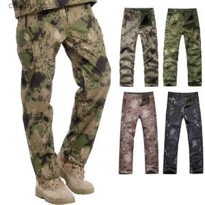 Męskie spodnie Softshell Camufel Camuflge Pants Men WaterPoor Winter Army Combat Spodnie polarne Spodnie na zewnątrz TAKTIARS TACLING Moders T240227