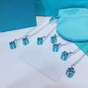 Tiffanyjewelry tiffanybracelet kalp altın kolyeler tasarımcı lüks mücevher kolye kadın yüksek versiyon v altın t ev mavi emaye hediye kutusu için kadın f için