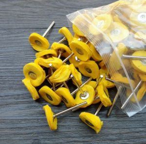 Equipamentos 100pcs pano amarelo roda de polimento 22mm fio de aço escovas jóias moedor ferramenta rotativa