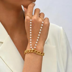 Punk Metal Finger Ring Link Bracelet Hollow Out with Crystal Women Girls Summer Conjoined Bracelet Hand Back Chain Jewelry 2024227