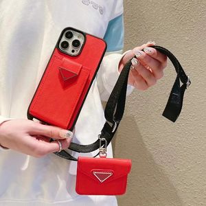 iPhone 15 Pro Max Designer Crossbody Phone Case for Apple 14 Plus 13 12 Luxury Pu Leather Shourder StrapカードホルダーポケットユニバーサルイヤホンバックカバーFundas Red Cep