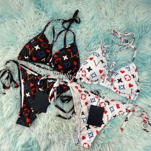 Designer Sexiga kvinnors designers Bikinis Set Triangle Suspender Baddräkter Damer Baddräkter Swim Wear Beach Woman Swimears Biquini Mixed Luxury Brand Badkläder