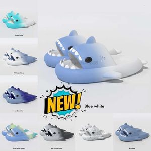 Designer Shark Slifors Schede estate cuciture uomini uomini Domani bambini Slide grigio blu sandali di memory foam morbido cuscino spesso slitta