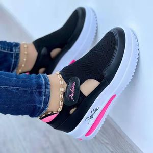 Casual Sneakers Shoes Female Ladies Mesh Womens Platform Breatbar Comfort Tennis Kvinnor Gratis frakt Utomhus Running Sport Vandring Designer Shoe No.765 584 65 410