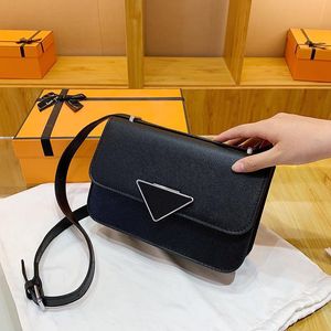 Novo designer triângulo carteiras femininas bolsa clássico crossbody bolsa de ombro luxurys sacos de couro com estilo carta bolsa chave carteira