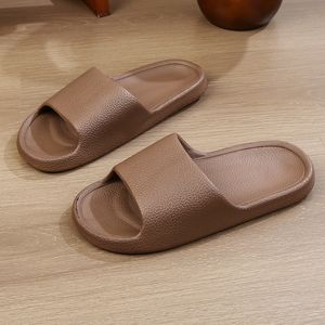 Summer New Slippers Hotel Beach Indoor Couple Comfortable Soft Sole Lightweight Guest Slippers Deodorizing Women's Slippers 030