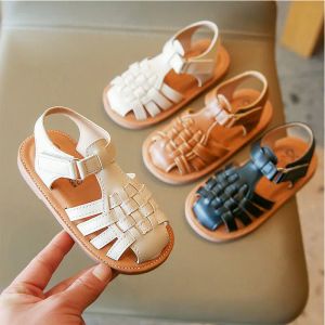 Sneakers 2022 Ny Vintange Weave Solid Girl's Sandals Stängda tå Sandaler för Girl Kids Baby Flat Girls Sandaler Summer Kids Shoes