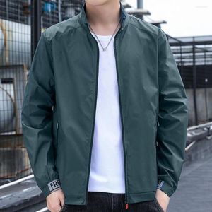 Jaquetas masculinas jaqueta de manga comprida bolso zíper cor sólida gola elástica manguito protetor solar roupas