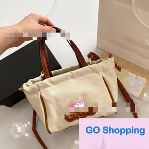 وصول جديد للوصول إلى الطراز الغربي السحب السحب سلسلة Women's Counter Crossbody محمولة سعة كبيرة للركاب