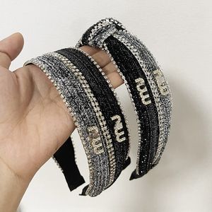 Designer headbands mulheres cor preta marca carta francês grande arco diamante hairband moda mulheres outono esporte cabelo hoop vintage cabeça acessórios amor presente