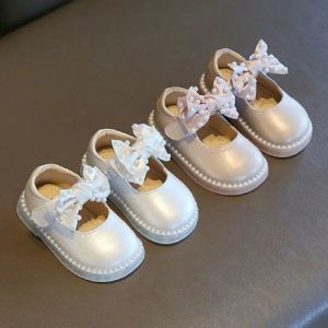 Utomhus vårens höst New Girls 'läderskor Princess Nonslip Mjuk botten Wearresistant Bow Pearl Baby Platta barnskor