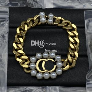 Golden Metal Pearl Armband med Box Women Double Letter 18K Guldpläterad armband Trendiga smycken