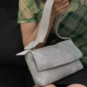 Axelväskor 2024 New Water Diamond Underarm Live sändning Full Women s Flip Bag Fashion Handbag 240427