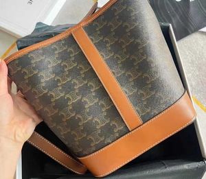 Triomphes Woman Handbag Designer Bag Crossbody Bags Hong Kong Houwine Leather Duit Bag for Womens 2024 New Beauty Commuter Triumphal Arch Small and Propelection