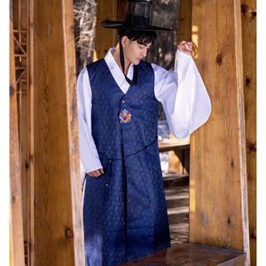 Abbigliamento etnico Costume da sposa in raso tradizionale stile coreano per uomo Abbigliamento popolare Hanbok di alta qualità Completo da danza cosplay Set da 3 pezzi