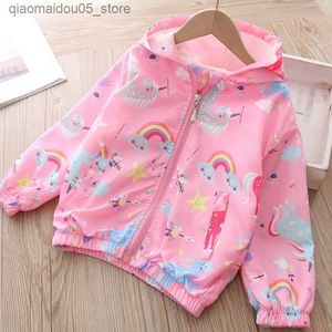 Rash Guard Shirts 2-9 år Baby Girl Jacket Spring Casual Hooded Childrens Windproof Jacket Söt tecknad tecknad barnjacka Q240227