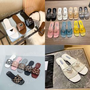 Transparente, klare PVC-Hausschuhe zum Hineinschlüpfen, flache Pantoletten, Stickerei, Stoff, Schnalle, Sandalen, Marken-Slides, Flip-Flops, Sommer-Designer-Schuhe, Sliders, Loafer, Strand, Pool 2024