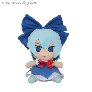 Peluş Bebekler Japon Anime Touhou Projesi Cirno Fumo Rol Yapma Sevimli Kız Peluş Bebek Dolgulu Yastık Oturan Oyuncak Erkek Kız Hayran Doğum Günü ve Noel Hediyesi Q240227